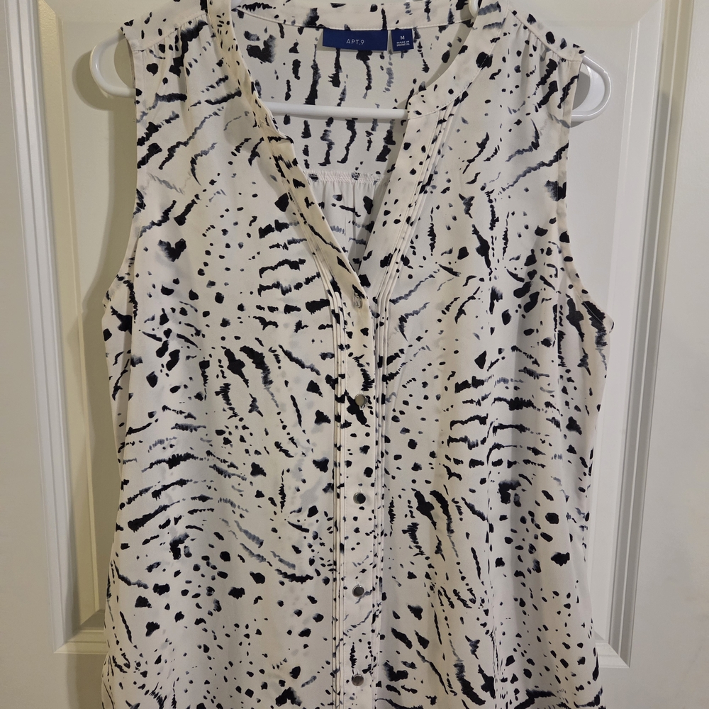 Apt. 9 Women's Black and White Sleeveless Top